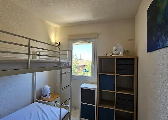 Seaside House For Four With Air Conditioning And Parking Апартаменты Фронтиньян